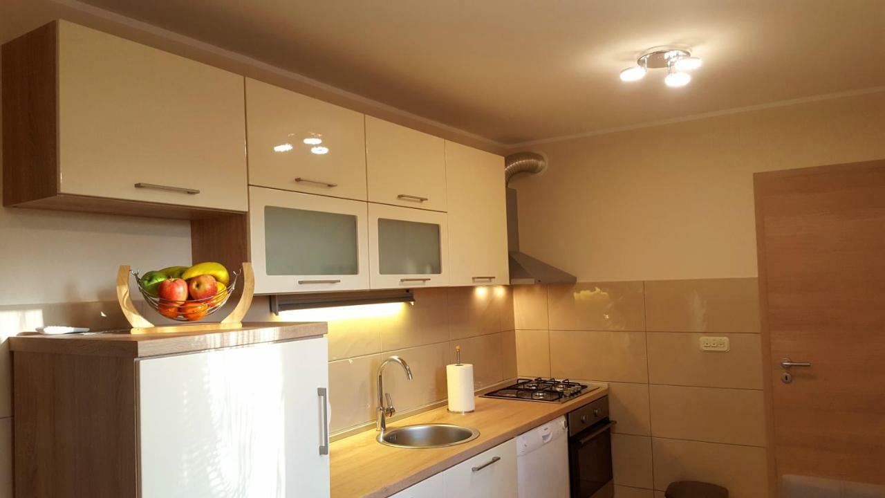 Apartment Tara Pula Luaran gambar